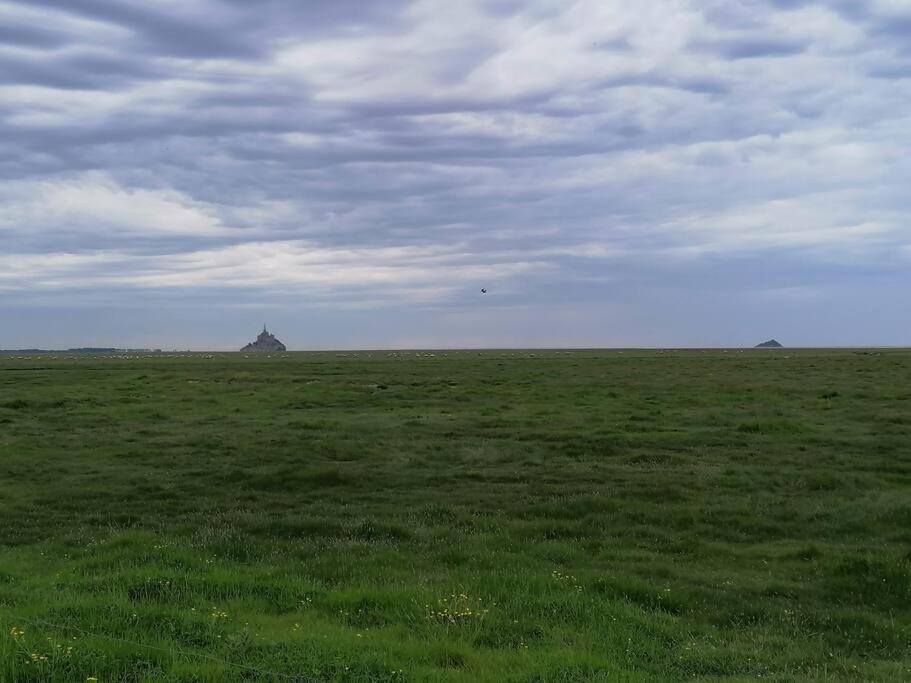 Sunset Family Guesthouse Mont Saint Michel Ceaux Luaran gambar